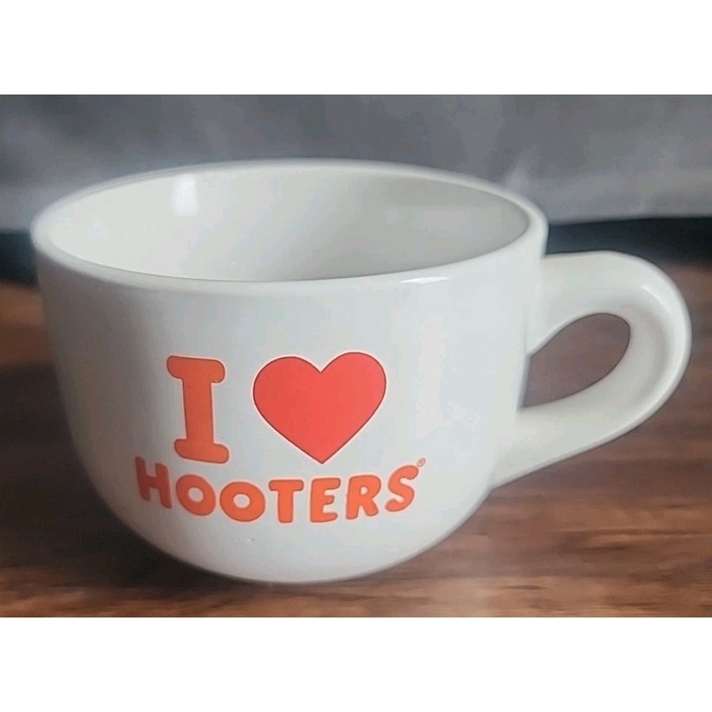 Vintage I ❤️ Hooters Mug Ceramic Coffee Soup Cup 12 oz Love White - Picture 3 of 5